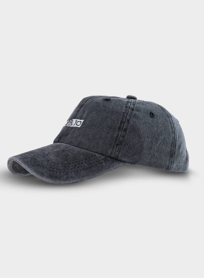 gorra-negra-lateral